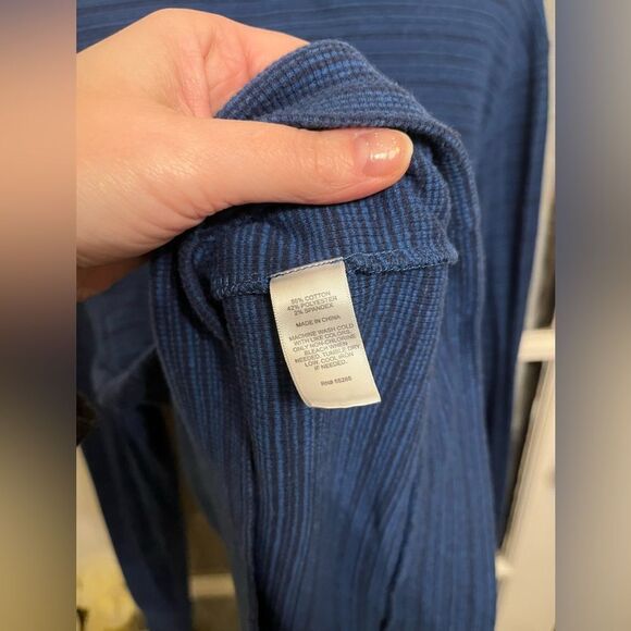 Kenneth Cole and Express Men’s Top Bundle - Picture 14 of 14